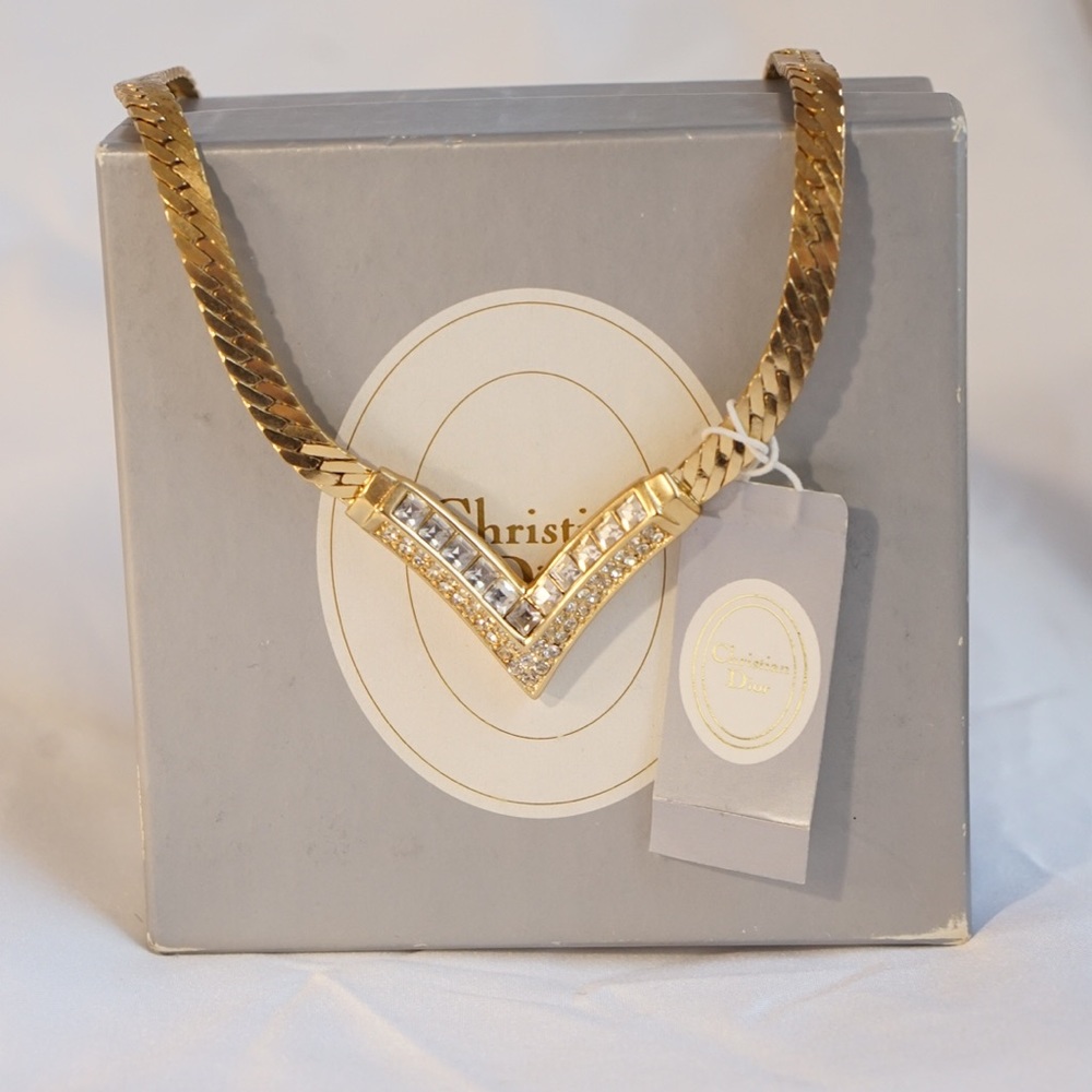 Christian Dior V Necklace